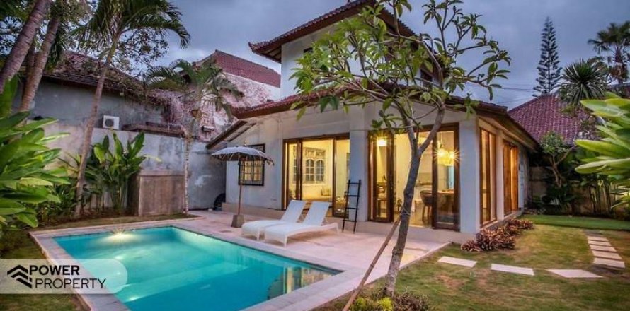 3 bedrooms Villa in Seminyak, Badung, Indonesia No. 7041