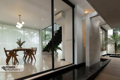 2 bedrooms Villa in Jimbaran, Badung, Indonesia No. 7040 15