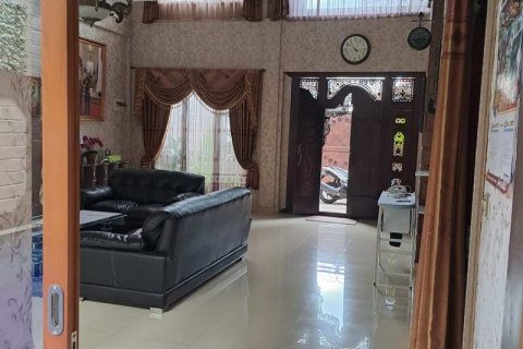 Вилла с 3 спальнями в Kerobokan, Бадунг, Индонезия № 230 15
