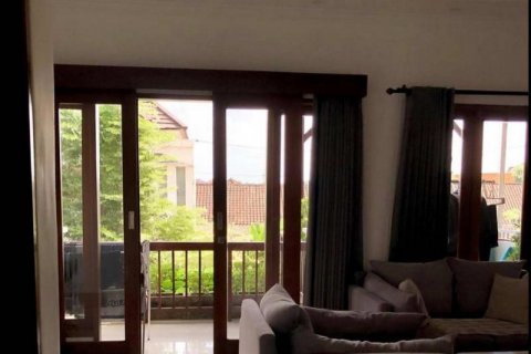 3 bedrooms Villa in Denpasar, Indonesia No. 236 14