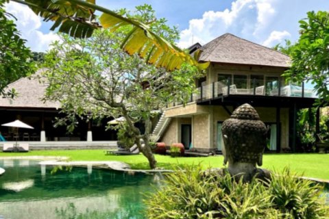 5 bedrooms Villa in Pererenan, Mengwi, Badung, Indonesia No. 11220