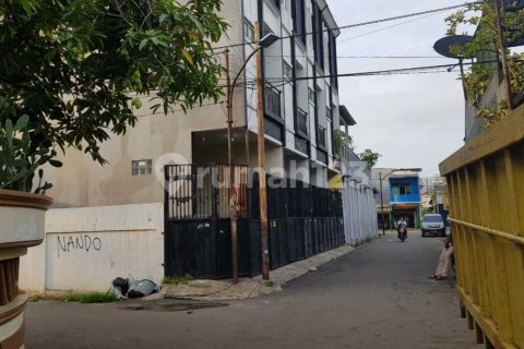 4 bedrooms House in Cengkareng, Jakarta, Indonesia No. 13656 25