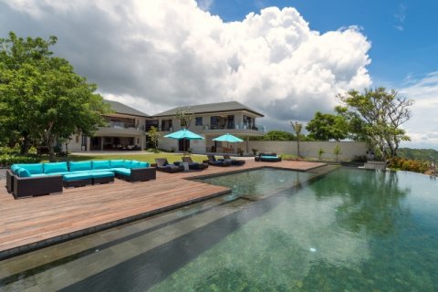 6 bedrooms Villa in South Kuta, Badung, Indonesia No. 662 3