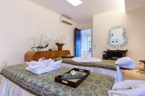 6 bedrooms Villa in South Kuta, Badung, Indonesia No. 662 29
