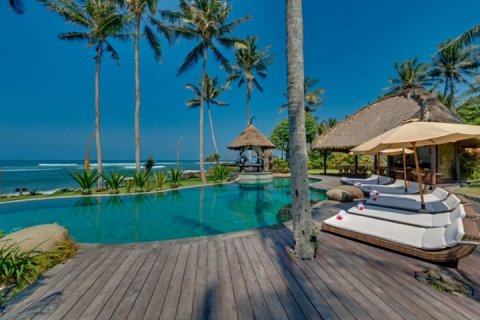 6 bedrooms Villa in Canggu, Badung, Indonesia No. 666 25