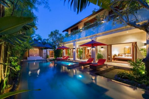 3 bedrooms Villa in Seminyak, Badung, Indonesia No. 11382