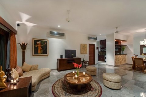 Вилла с 3 спальнями в Seminyak, Бадунг, Индонезия № 11382 2