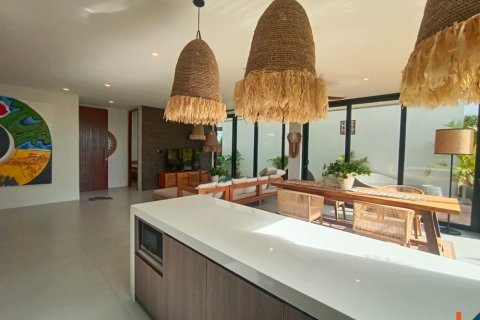 4 bedrooms Villa in Canggu, Badung, Indonesia No. 11381 8