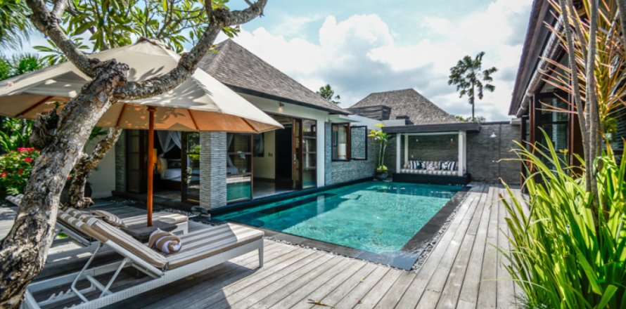 3 bedrooms Villa in Seminyak, Badung, Indonesia No. 11258