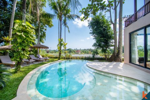 4 bedrooms Villa in Kediri, Indonesia No. 11187 3