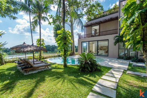 4 bedrooms Villa in Kediri, Indonesia No. 11187 2