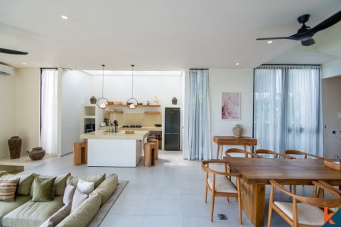 4 bedrooms Villa in Kediri, Indonesia No. 11187 8