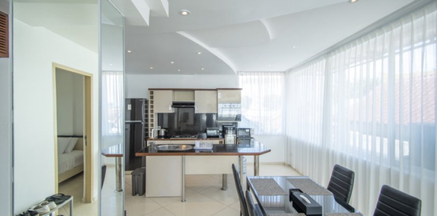 2 bedrooms Villa in Seminyak, Badung, Indonesia No. 11188