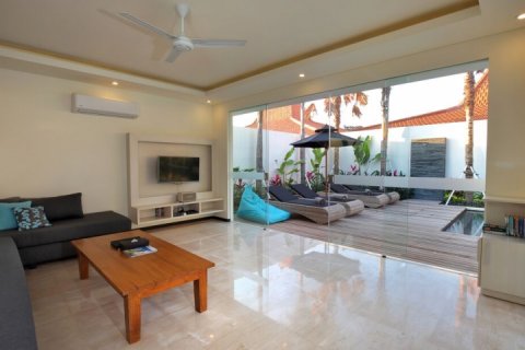 3 bedrooms Villa in Seminyak, Badung, Indonesia No. 1071 5