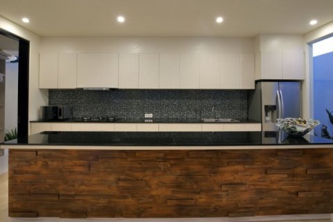 3 bedrooms Villa in Seminyak, Badung, Indonesia No. 1071 6