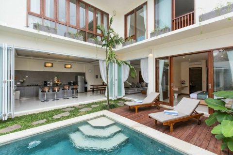 Вилла с 4 спальнями в Seminyak, Бадунг, Индонезия № 1067 3