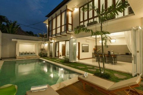 Вилла с 4 спальнями в Seminyak, Бадунг, Индонезия № 1067 12