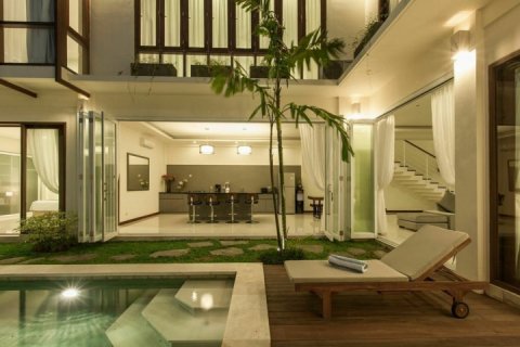 Вилла с 4 спальнями в Seminyak, Бадунг, Индонезия № 1067 11