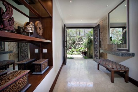 3 bedrooms Villa in Tabanan, Indonesia No. 1068 18