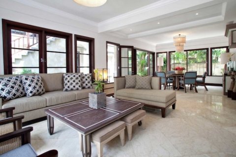 3 bedrooms Villa in Tabanan, Indonesia No. 1068 17