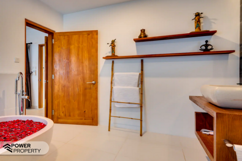 5 bedrooms Villa in Seminyak, Badung, Indonesia No. 6648 16