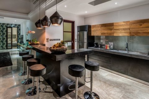 Вилла с 5 спальнями в Seminyak, Бадунг, Индонезия № 729 12