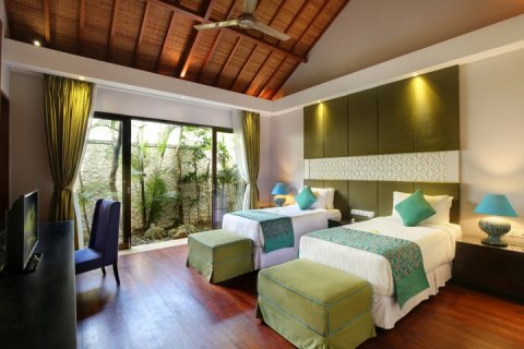 6 bedrooms Villa in South Kuta, Badung, Indonesia No. 649 16