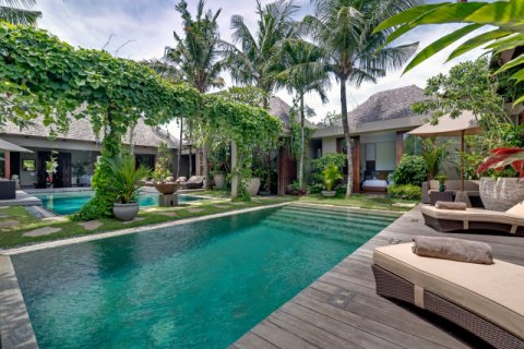 8 bedrooms Villa in Seminyak, Badung, Indonesia No. 654 2