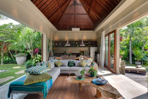 8 bedrooms Villa in Seminyak, Badung, Indonesia No. 654 12