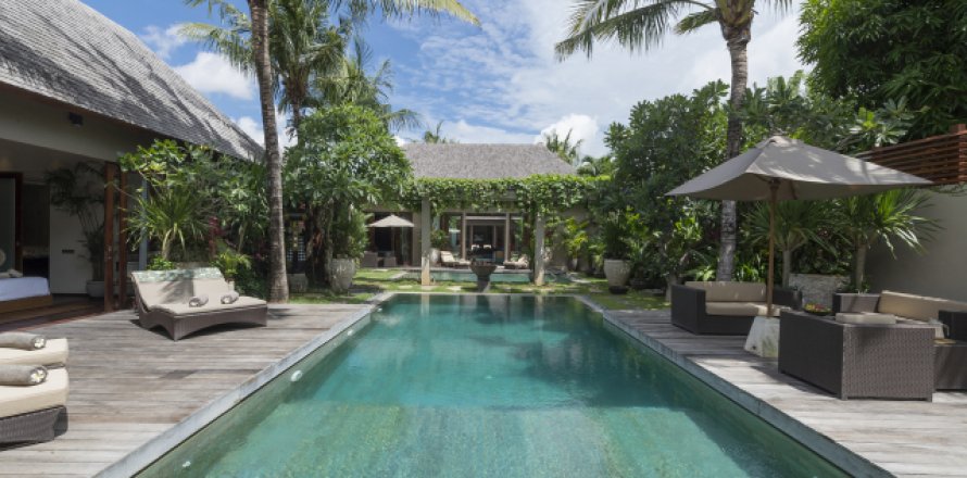 8 bedrooms Villa in Seminyak, Badung, Indonesia No. 654