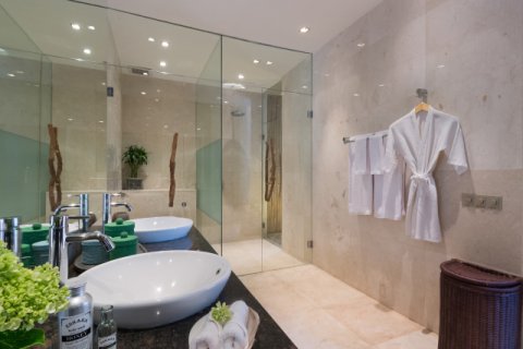 8 bedrooms Villa in Seminyak, Badung, Indonesia No. 654 20
