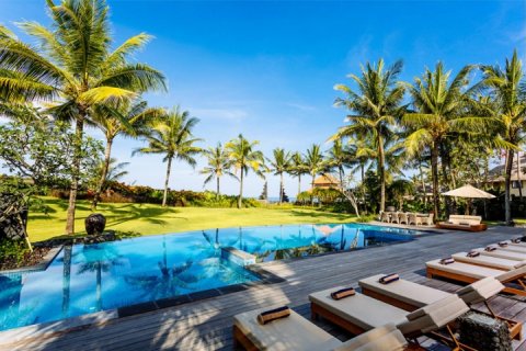 5 bedrooms Villa in Canggu, Badung, Indonesia No. 651 5
