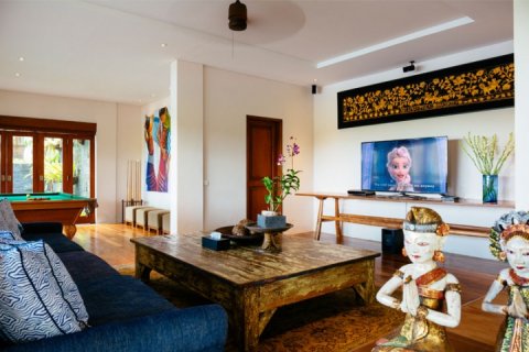 5 bedrooms Villa in Canggu, Badung, Indonesia No. 651 7