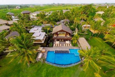 5 bedrooms Villa in Canggu, Badung, Indonesia No. 651 12