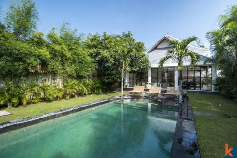 4 bedrooms Villa in Badung, Indonesia No. 11071