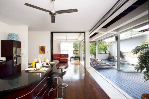 5 bedrooms Villa in Jimbaran, Badung, Indonesia No. 1260 4