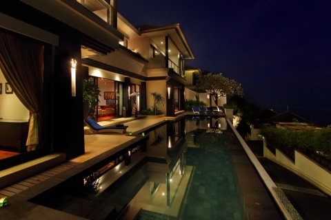 3 bedrooms Villa in Nusa Dua, Badung, Indonesia No. 816 17