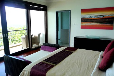 3 bedrooms Villa in Nusa Dua, Badung, Indonesia No. 816 14