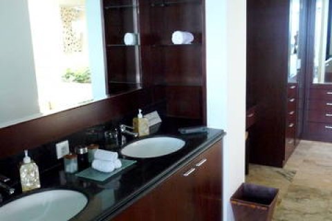 3 bedrooms Villa in Nusa Dua, Badung, Indonesia No. 816 7