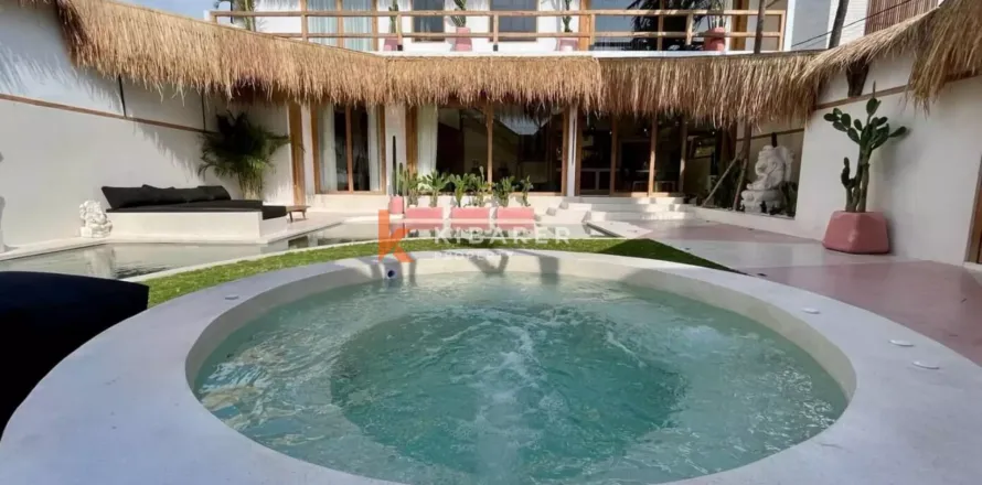 3 bedrooms Villa in Tibubeneng, Badung, Indonesia No. 11859
