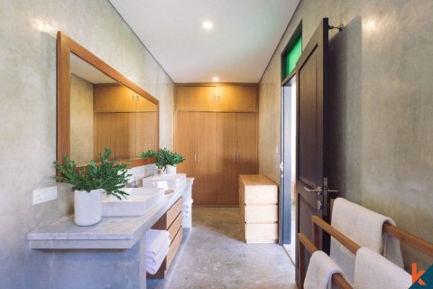 5 bedrooms Villa in Canggu, Badung, Indonesia No. 11508 4