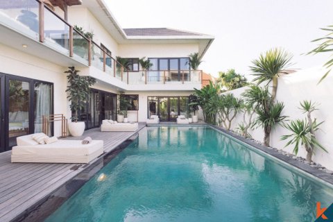 5 bedrooms Villa in Canggu, Badung, Indonesia No. 11508