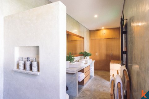 5 bedrooms Villa in Canggu, Badung, Indonesia No. 11508 26
