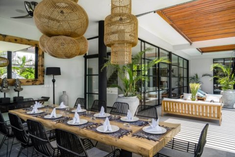 Вилла с 5 спальнями в Canggu, Бадунг, Индонезия № 798 5