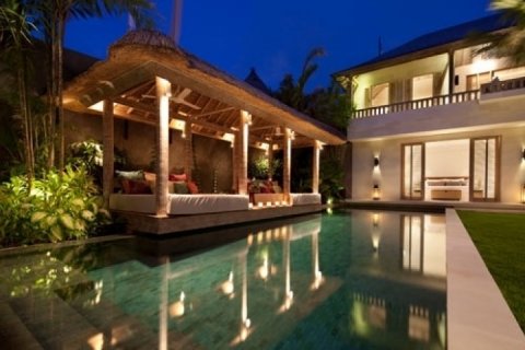 3 bedrooms Villa in Seminyak, Badung, Indonesia No. 795 10
