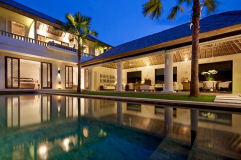 3 bedrooms Villa in Seminyak, Badung, Indonesia No. 795 11