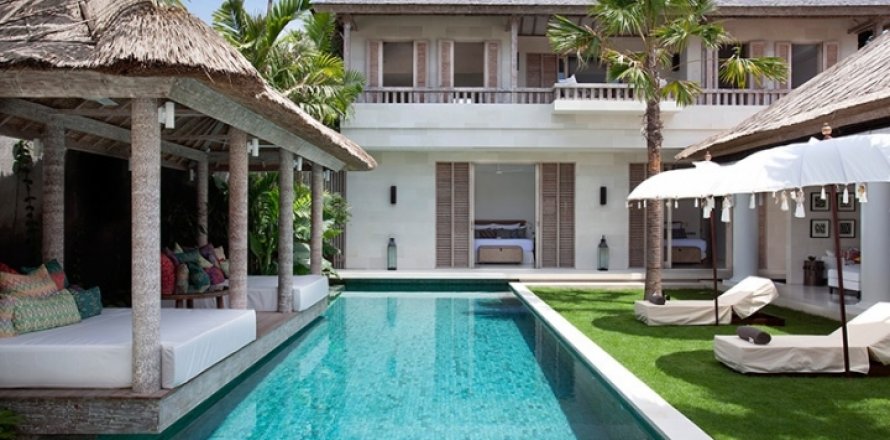 3 bedrooms Villa in Seminyak, Badung, Indonesia No. 795