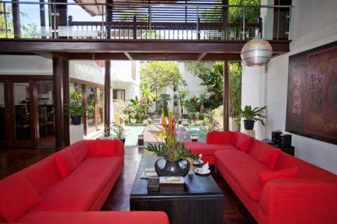 5 bedrooms Villa in South Denpasar, Denpasar, Indonesia No. 799 2