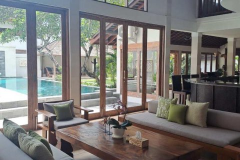 4 bedrooms Villa in Seminyak, Badung, Indonesia No. 7714 13