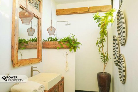 3 bedrooms Villa in Tampaksiring, Gianyar, Indonesia No. 7711 19